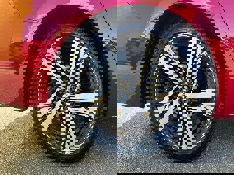 Image Peugeot 〵‸㈨㄰ⴸ⤾ 1.6 225 GT EAT8 Full leds Focal GPS Carplay Caméra Sièges cuir élec chauff à mémoires Régul adapt Cl